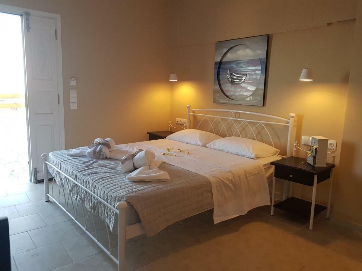 Kampanelia Village Suites Fira  Extérieur photo